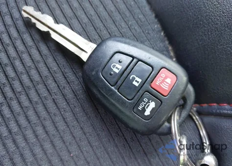 2017 Toyota Camry Se z USA, uszkodzony, nr VIN 4T1BF1FK5HU800492